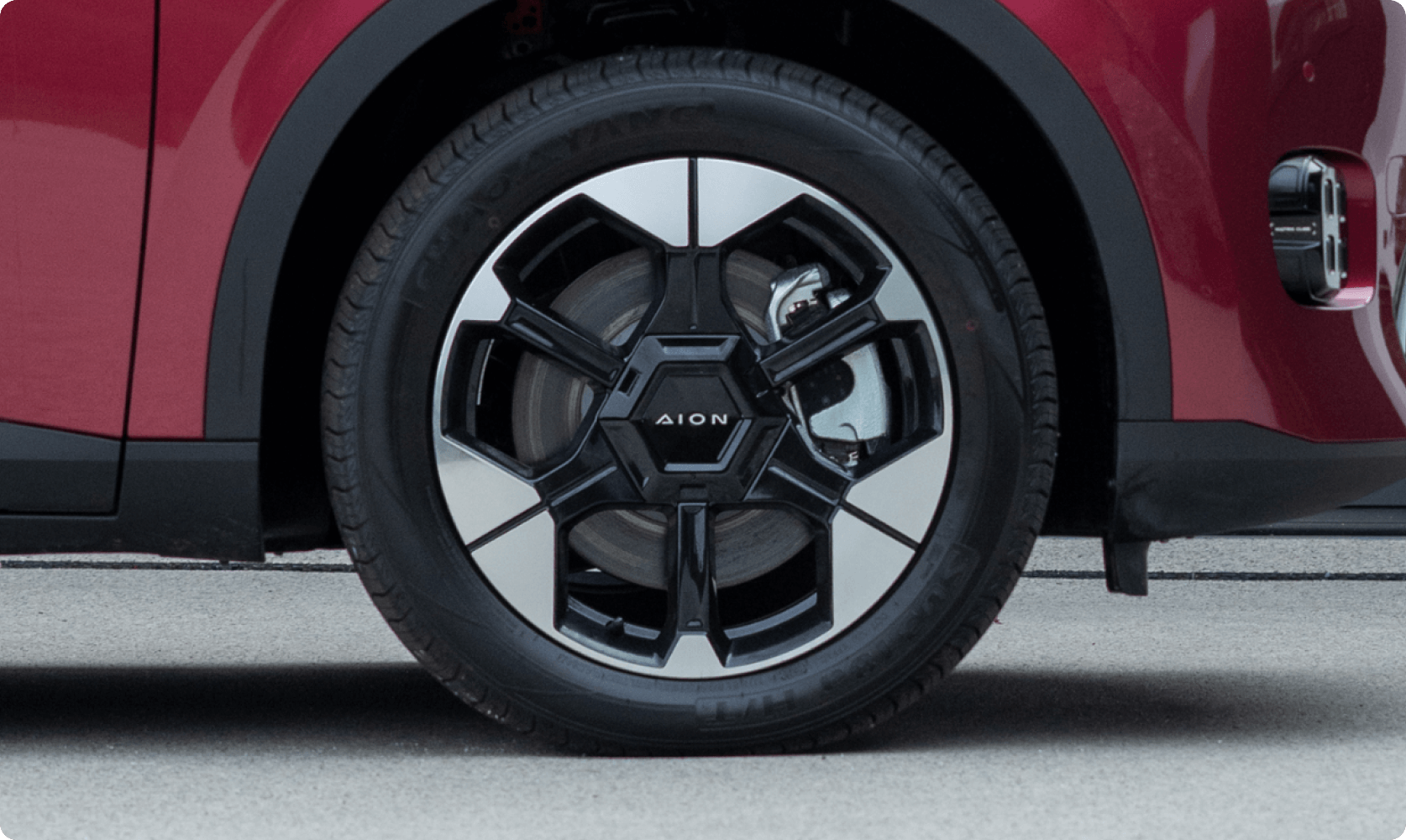 Close-up of the AION UT alloy wheel design